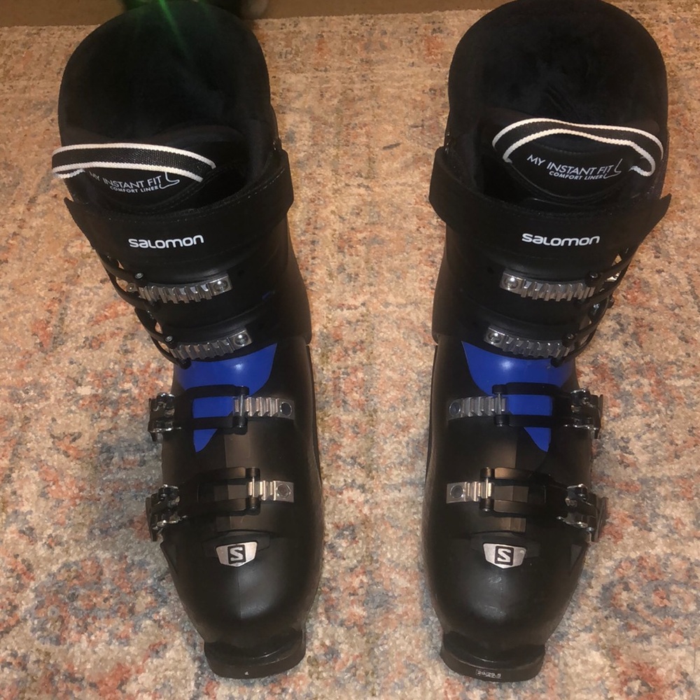 Ski boots